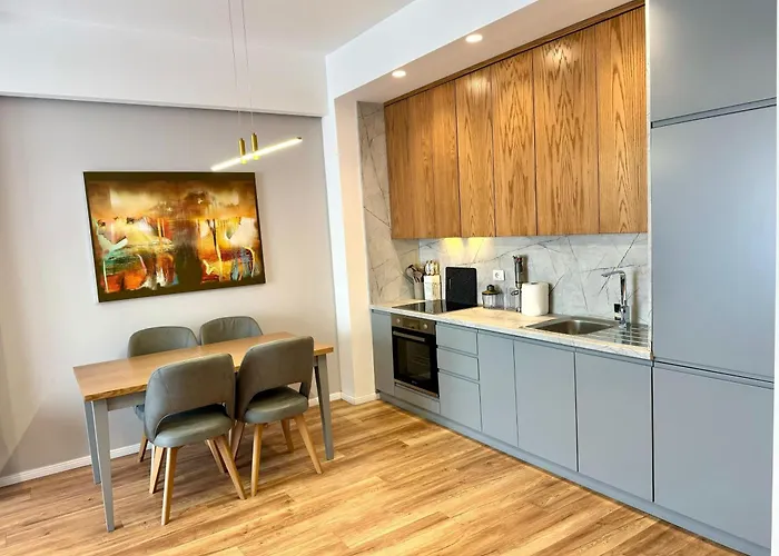 Tirana Central Golden Apartment
