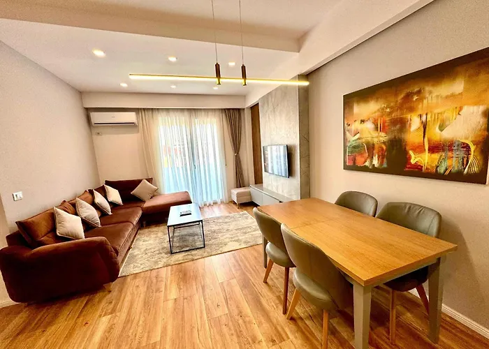 Tirana Central Golden Apartment